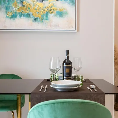 アパート Ginex Luxury Suite,