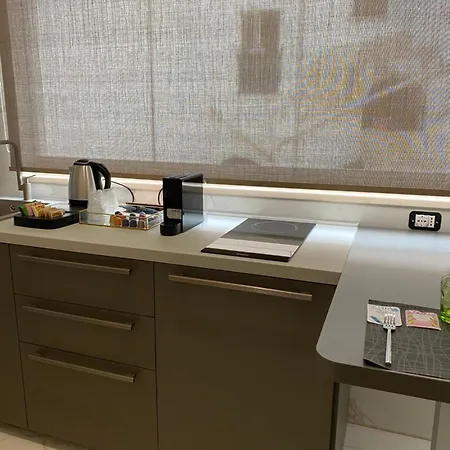 アパート Ginex Luxury Suite, トラーニ