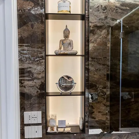 アパート Ginex Luxury Suite,