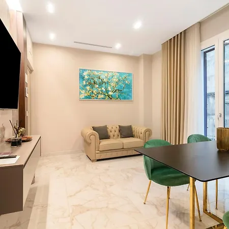 Ginex Luxury Suite, 아파트 트라니
