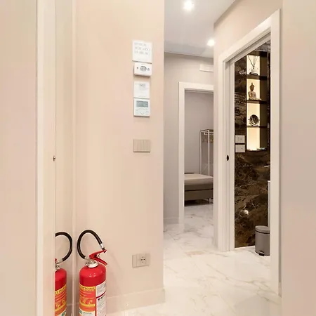 Ginex Luxury Suite, *