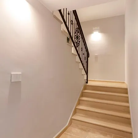 Ginex Luxury Suite,