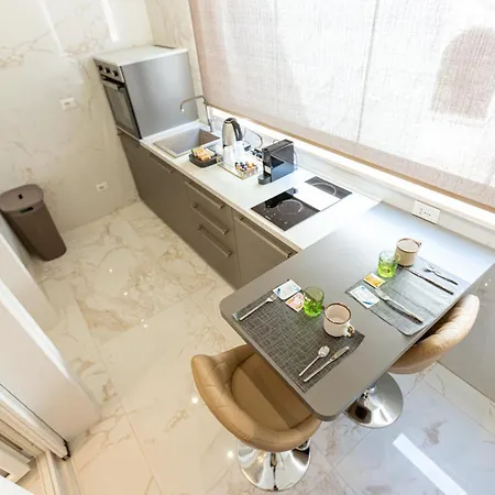 Ginex Luxury Suite, تراني